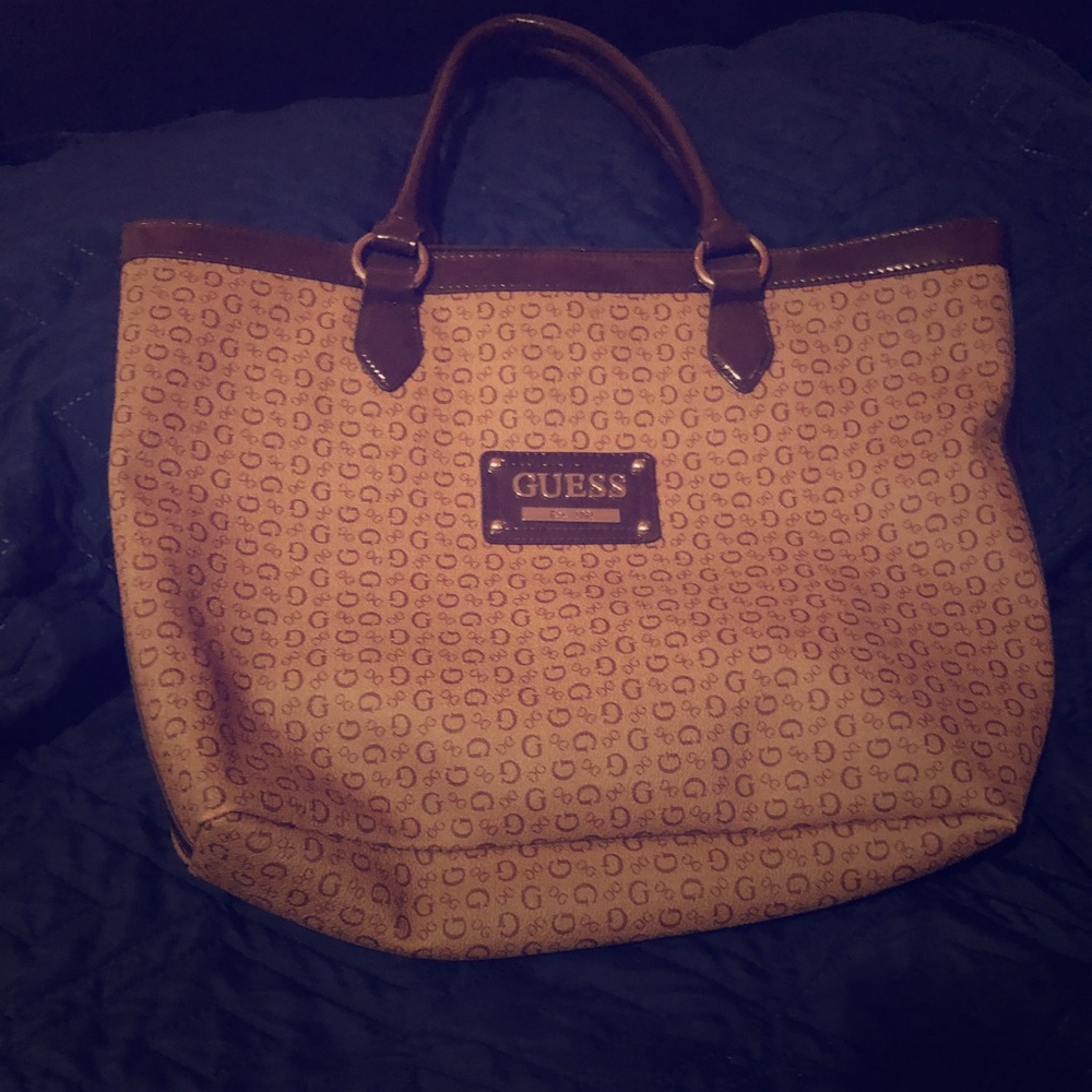 Guess purse!🧡